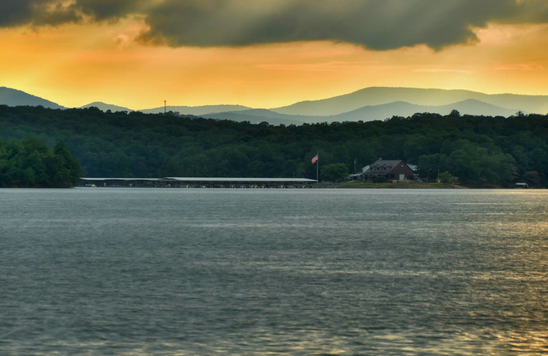 Lake Blue Ridge Marina near Nevaeh Cabins.