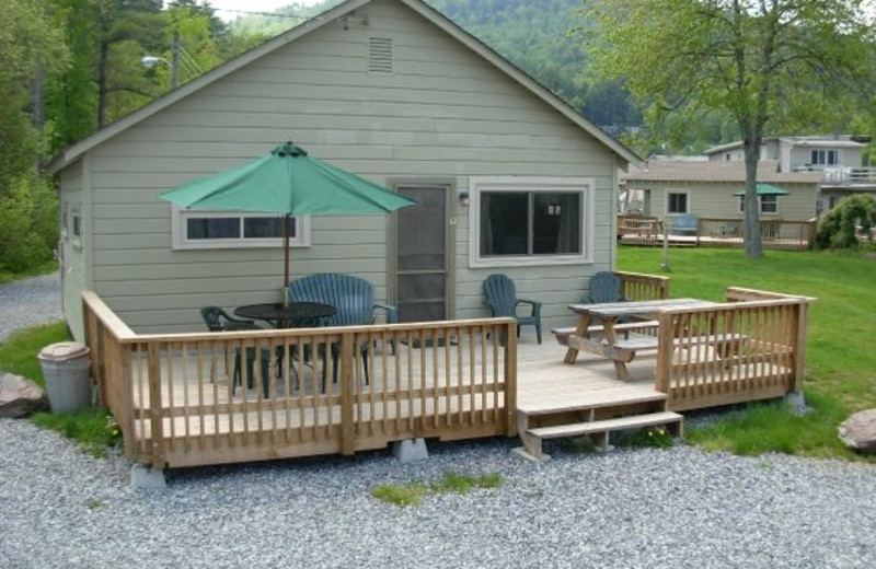 Exterior cottage view at Diamond Cove Cottages