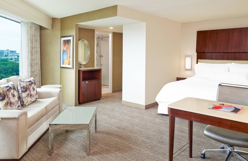 Guest room at The Westin Atlanta Perimeter North.