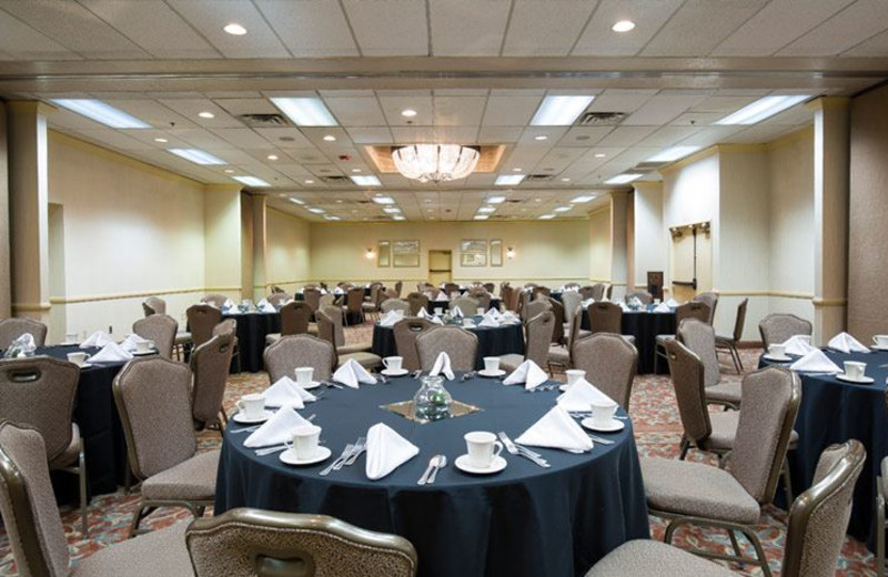 Meeting Space at Crowne Plaza Portland-Lake Oswego