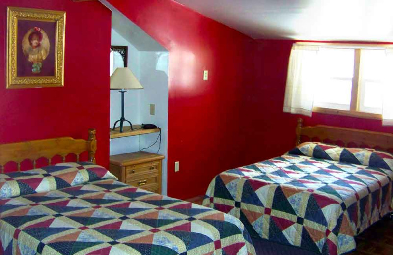 Guest room at Spring Valley Golf and Lodge.