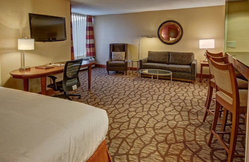 Guest room at Doubletree Hotel Oak Ridge.