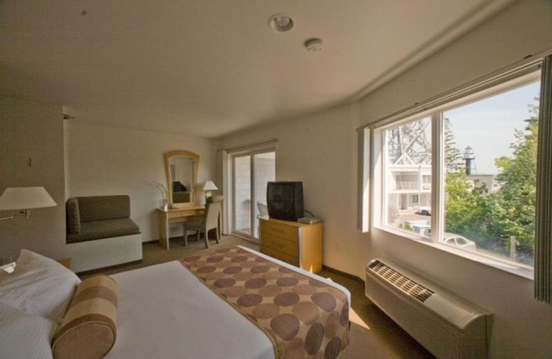 Guest room at South Pier Inn.