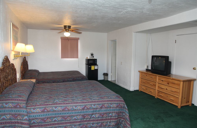Guest room at Marianna Inn.