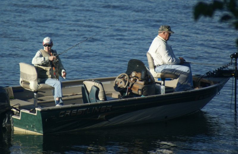 Boating at Northern Lights Resort.