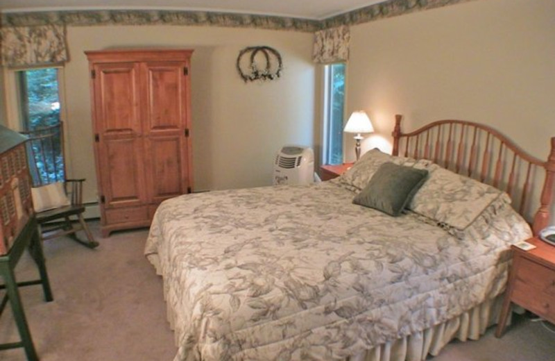 Guest bedroom at Birch Ridge Inn.