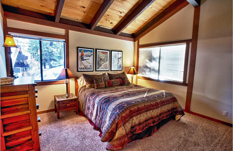 Guest bedroom at Chinquapin.