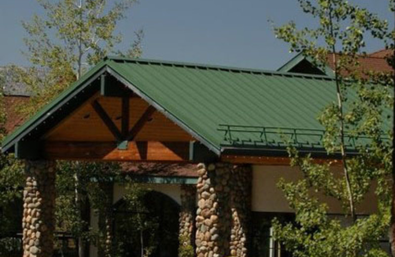 Exterior Entrance at Forest Suites Resort 