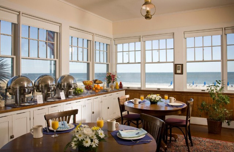 Kitchen Area at Elizabeth Pointe Lodge 