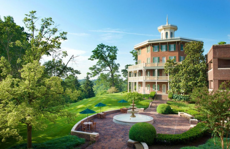 Exterior view of Mt. Washington Conference Center.