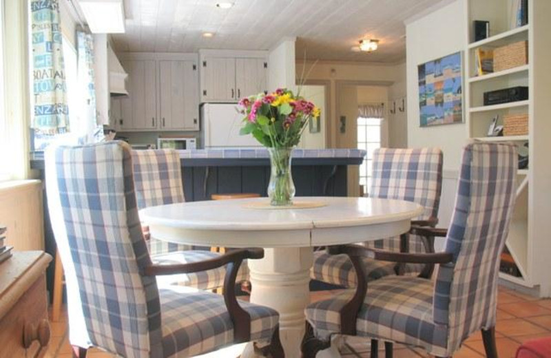 Vacation rental dining room at Kendall & Potter.