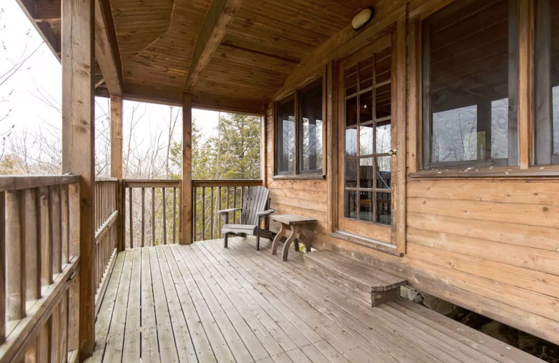 Cottage deck at Bobs Lake Cottages.