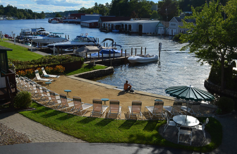 Beach at Channel Waterfront Cottages.