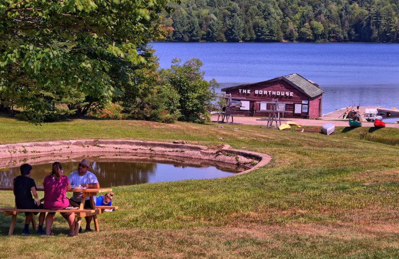 Exterior view of Great Blue Resorts- Bonnie Lake Resort.
