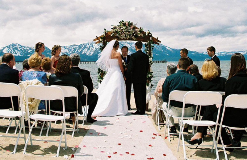 Wedding at Aston Lakeland Village.