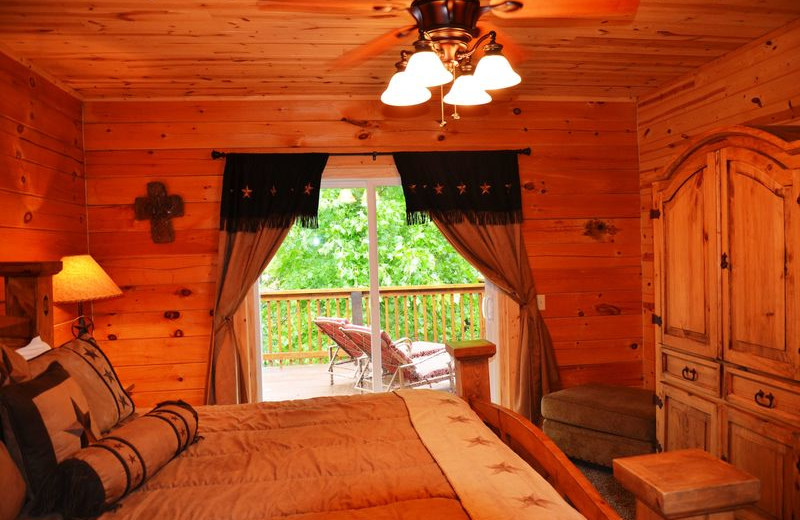 Rental bedroom at Amazing Branson Rentals.