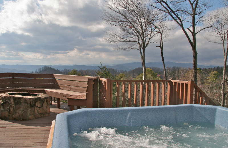 Hot tub at Leatherwood Mountains Resort.