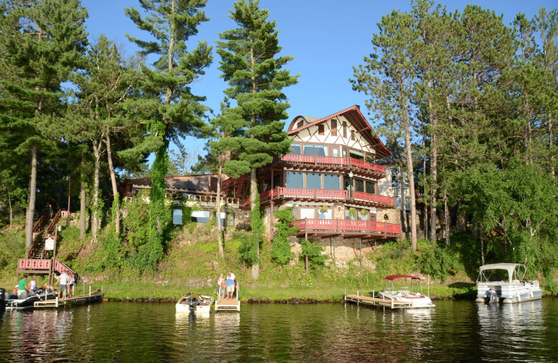 Exterior view of Garmisch USA Resort.