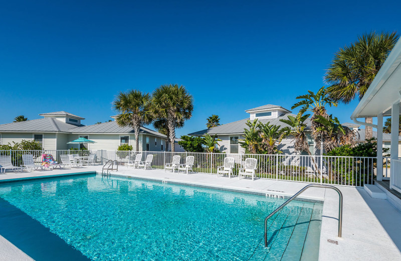 Outdoor pool at Devils' Elbow Fishing Resort.