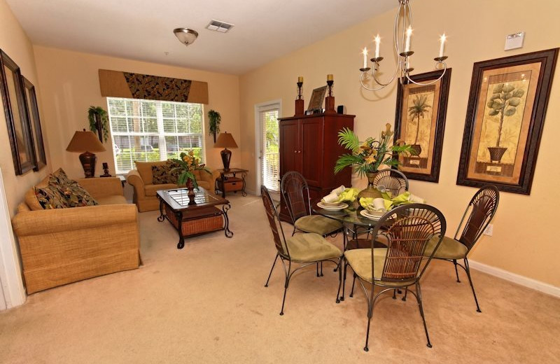 Vacation rental living and dining room at Vista Cay Inn.