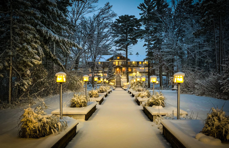 Exterior view of Grand View Lodge.