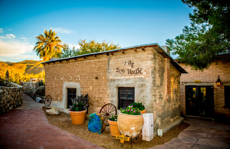 Exterior view of Tanque Verde Ranch.