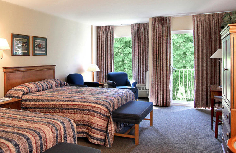 Guest room at Bear Lodge.