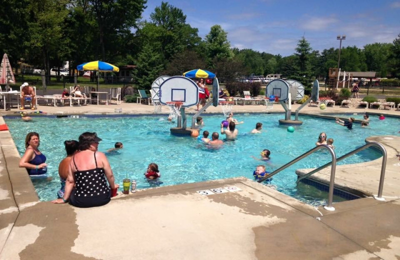 Pool at Yogi Bear's Jellystone Park Warrens.