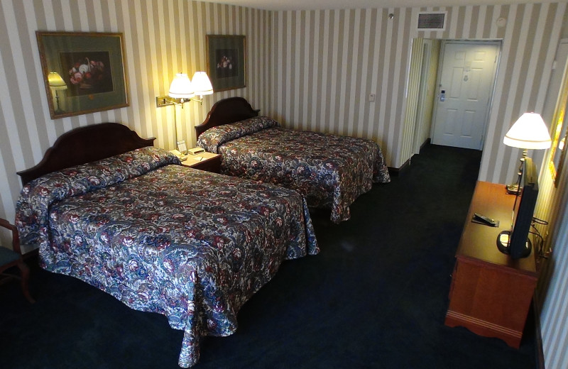 Guest bedroom at Bayshore Resort.