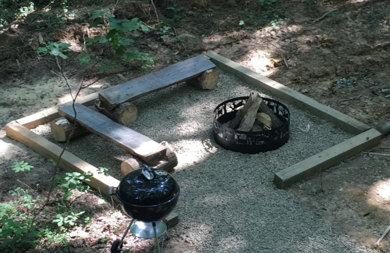 Fire pit at Corban Cabin Getaways.