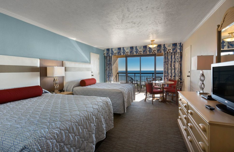 Guest bedroom at Ocean Reef Resort.