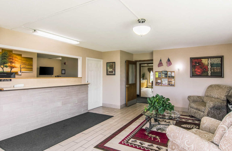 Lobby at Rodeway Inn - Fergus Falls.