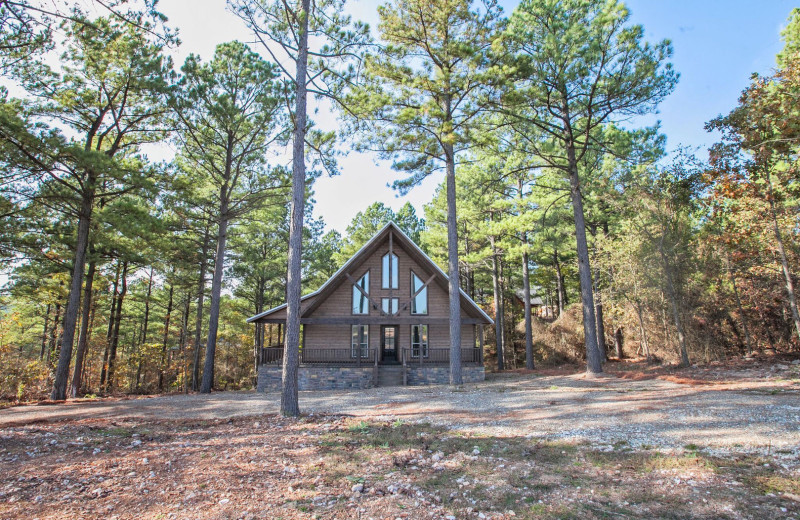 Rental exterior at Blue Beaver Luxury Cabins.