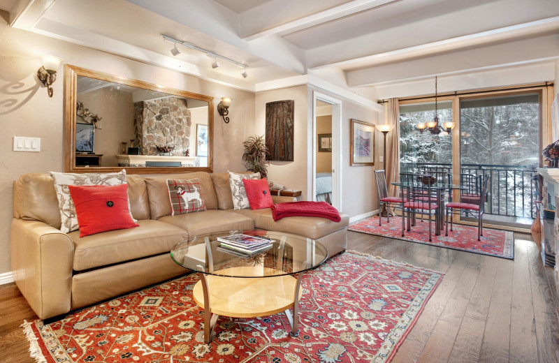 Guest living room at Antlers at Vail.