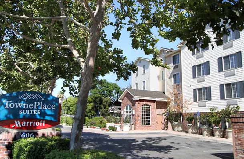Exterior view of TownePlace Suites Sunnyvale Mountain View.