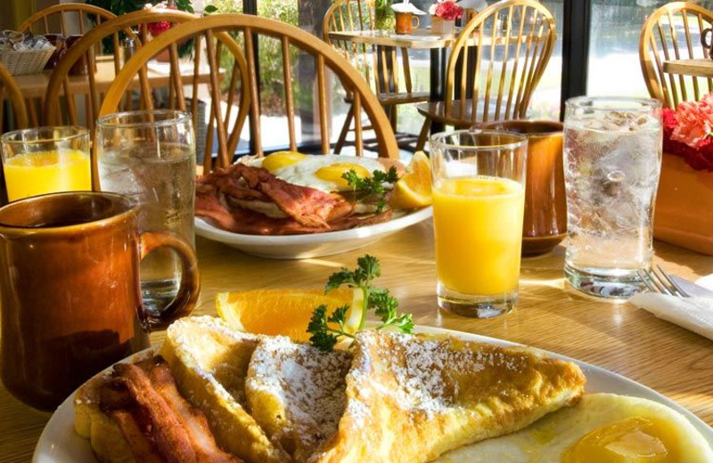 Breakfast Cafe at Best Western Garden Inn