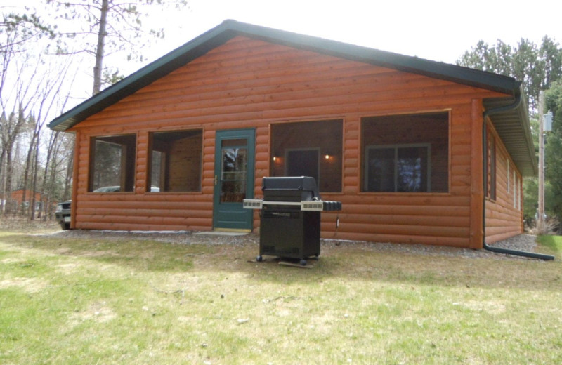 Cabin exterior at Lakewood Lodge.