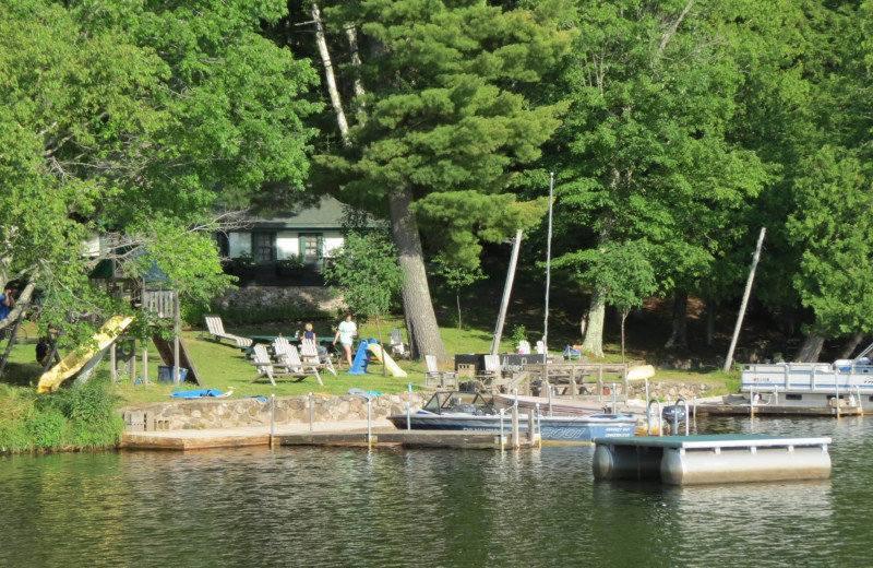 Exterior view of Alpine Resort.