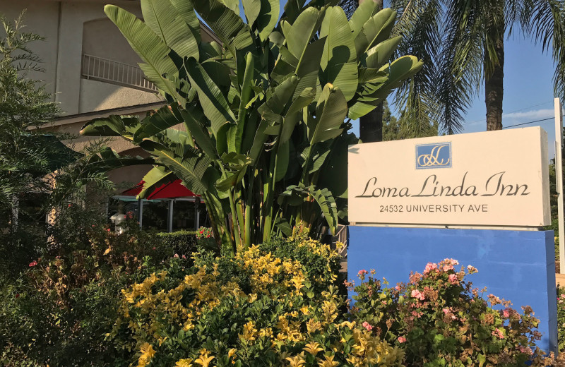 Exterior view of Loma Linda Inn.