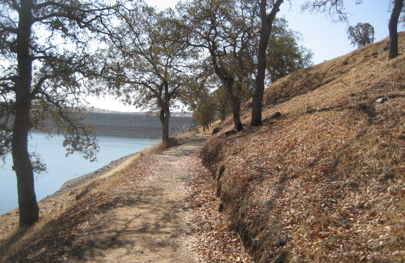 Path along lake at Lake Don Pedro.