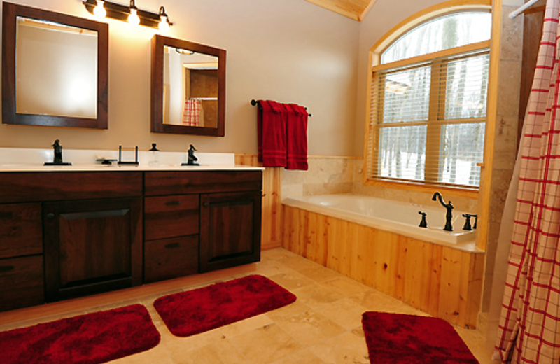 Vacation rental bathroom at Timberline Mountain-Access Properties.