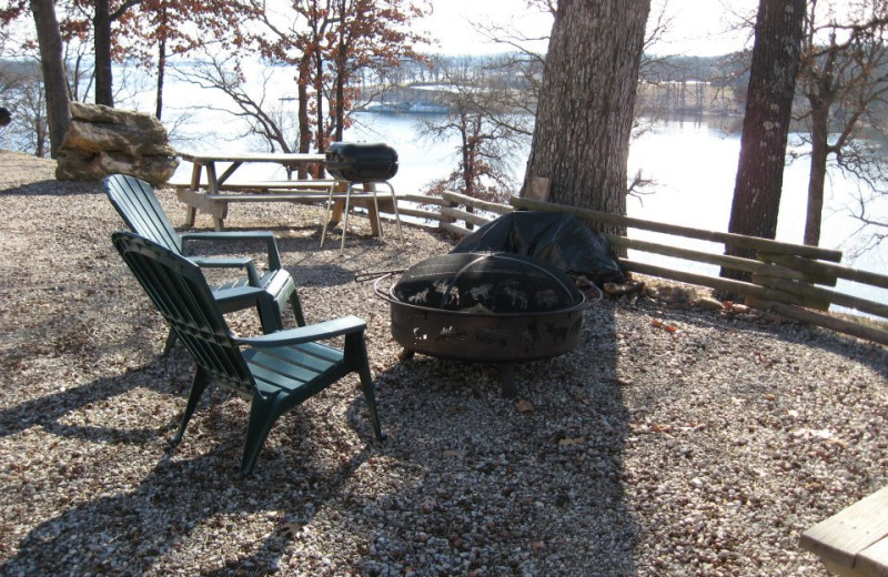 Outdoor fire pit at Artilla Cove Resort.