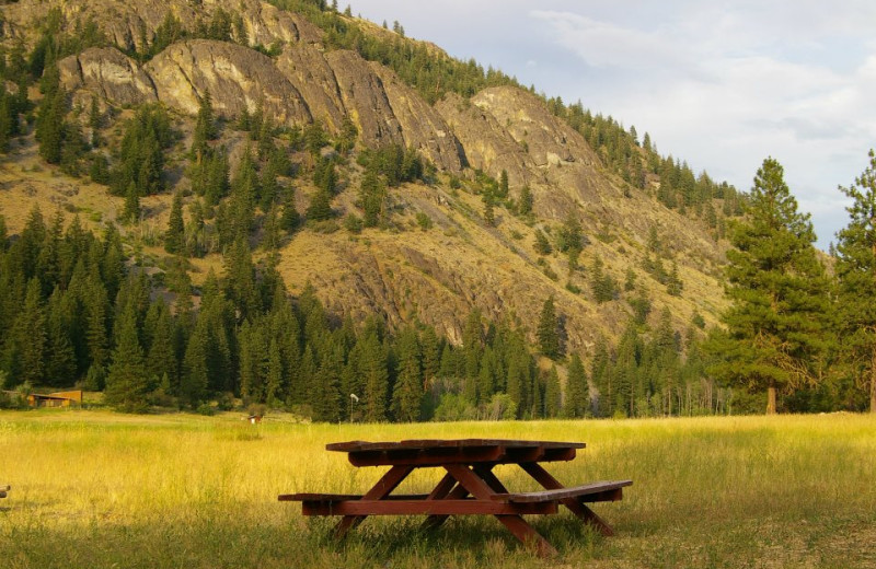 Picnic at Mazama Ranch House.