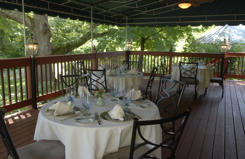 Patio dining at The Spa at Norwich Inn.