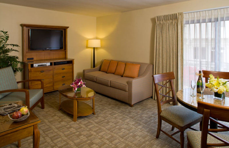 Suite living room at Glorietta Bay Inn.