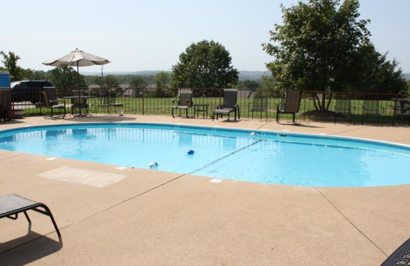 Outdoor pool at Outback Roadhouse Inn.