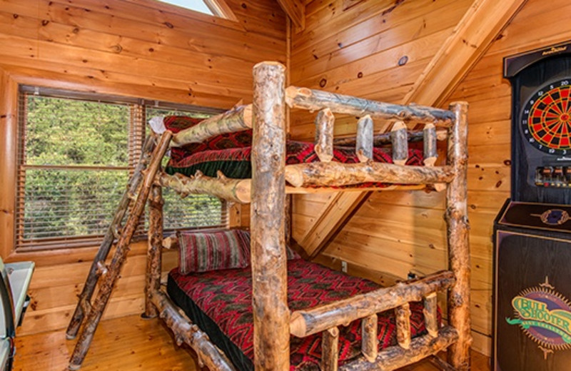 Lazy Bear Lodge - American Patriot Getaways