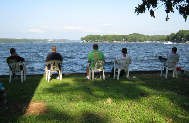 Family reunions at Lakeview Resort.