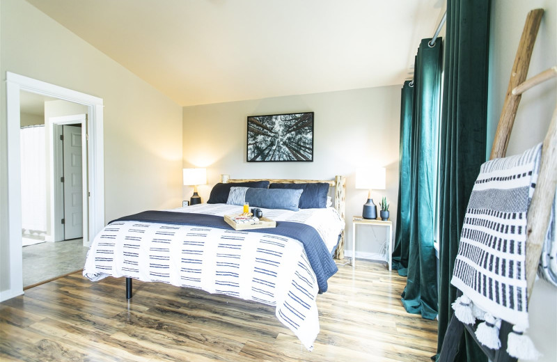Rental bedroom at Sisters Vacation Rentals.