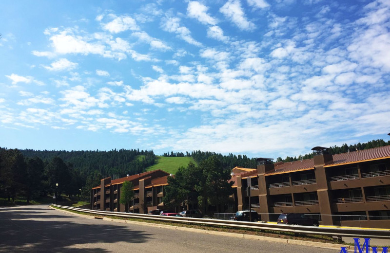 Exterior view of Cozy Mountain Condo (AMM Properties).